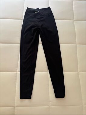 Bombshell Sportswear B Couture Black‎ Leggings Size Medium